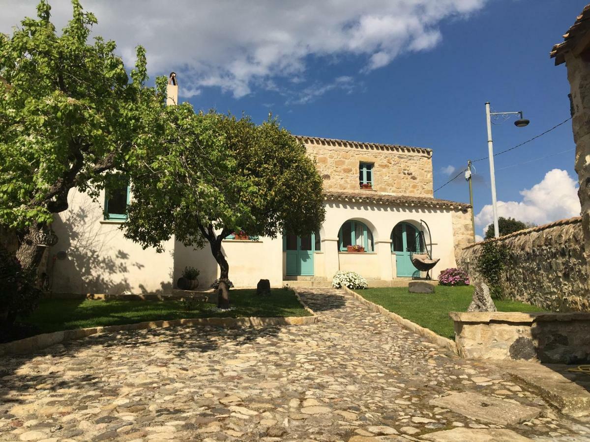 Tuili B&B Su Strintu المظهر الخارجي الصورة